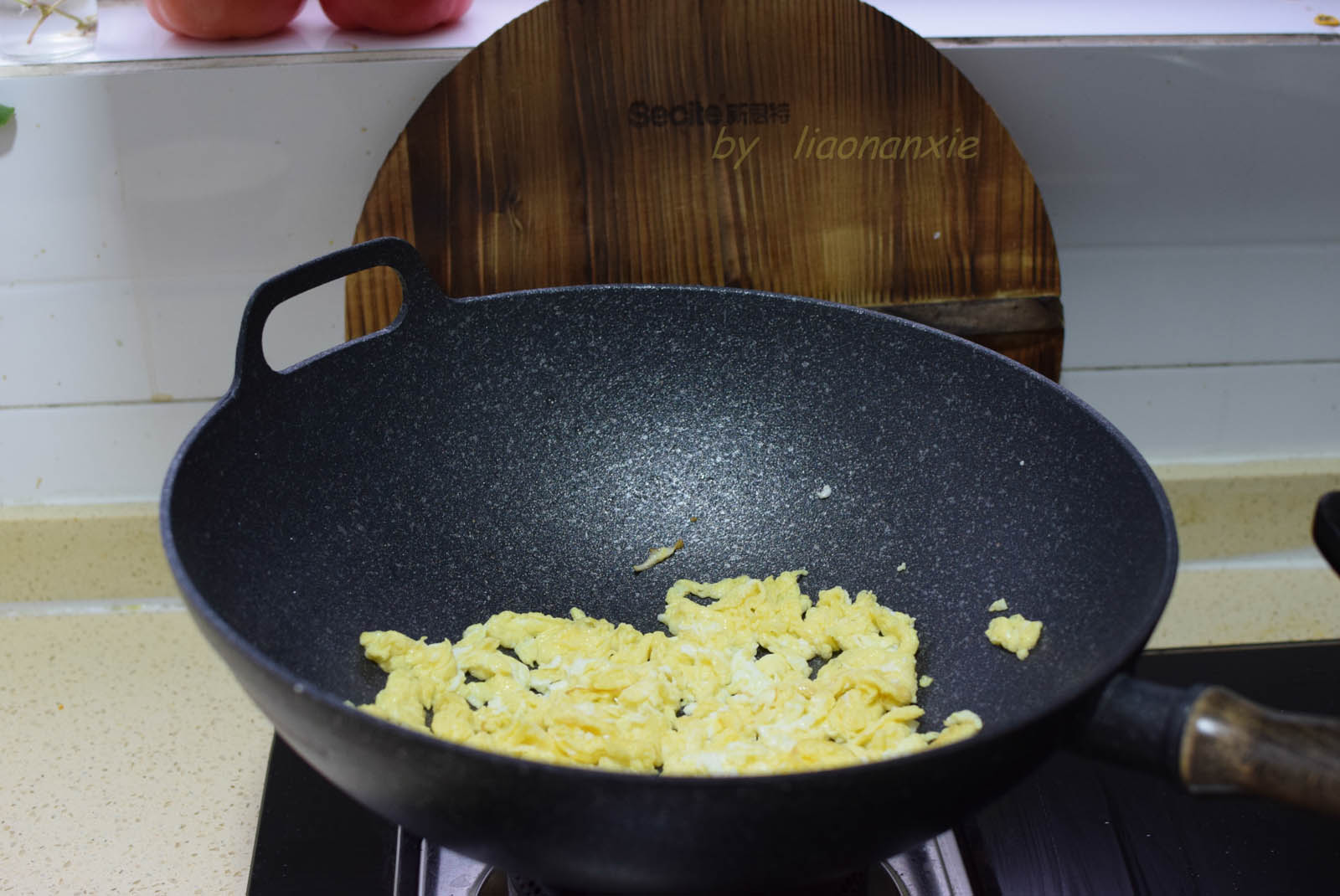 炒肉丝怎样不粘锅 b7609a959ab94a12b4260d47edfa63b3.jpeg