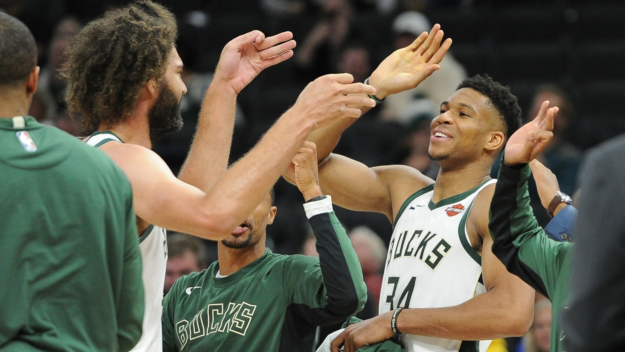 雄鹿队NBA赛程全解析主场优势与背靠背挑战成焦点