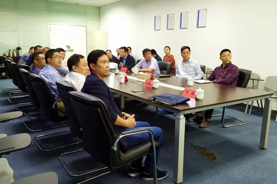 调研无锡市发展改革委主任周文栋一行调研创业中心战略性新兴产业