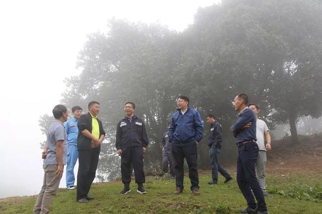 发展产业,切实帮扶到位他到结对帮扶的建档立卡户李康发,李润林2户
