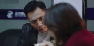 陆毅郭采洁成功pk刘烨马伊琍的面条吻这部剧才是吻戏十八般武艺啊