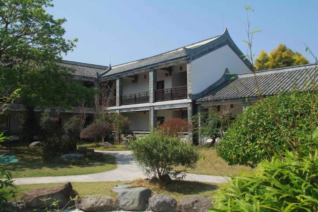 清风徐来,岭南风别院入梦