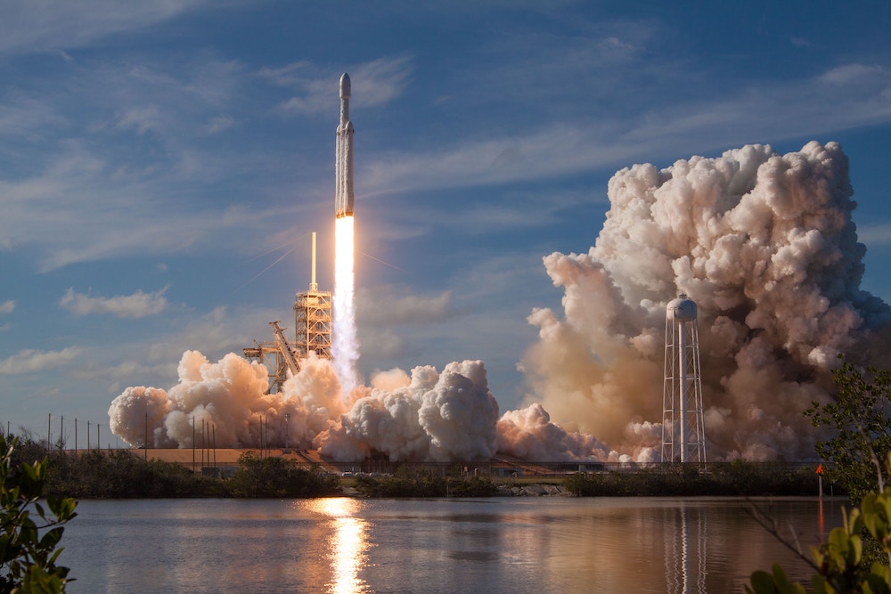 SpaceX希望到2020年中期通过Starlink卫星向用户提供上网服务