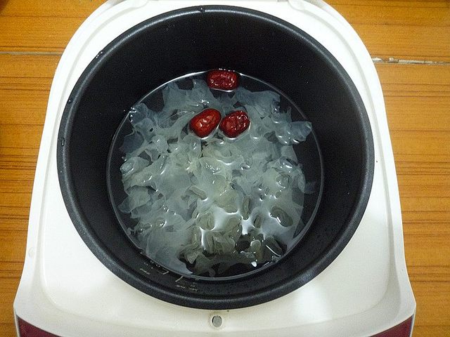 银耳不能放高压锅煮吗 47807a6d6eb04e868f0a0e2b56df776f.jpeg