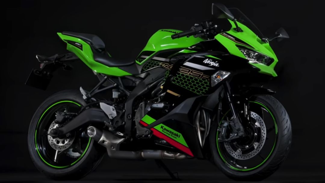 川崎四缸小忍者ZX-25R真的来了!配快排、牵引