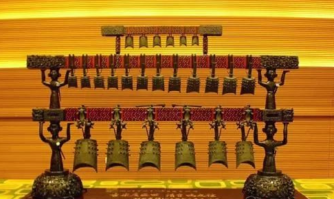 千年古器不断苏醒揭开哀牢古国2000多年前的神秘面纱_编钟