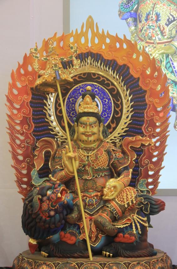 释尊→ 弥勒菩萨摩诃萨 →无着菩萨→世亲菩萨→陈那菩萨→无性法师