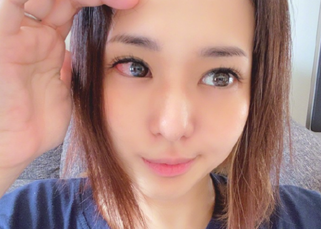 「刘艺侨Joe」原创苍井空晒双胞胎儿子近照：宝宝感冒流出大鼻涕泡，画风可爱有趣