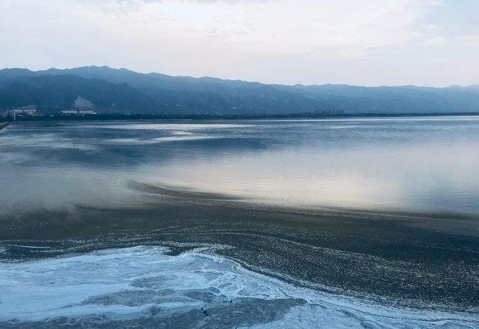 中国旅游名胜大全之中国死海运城盐湖