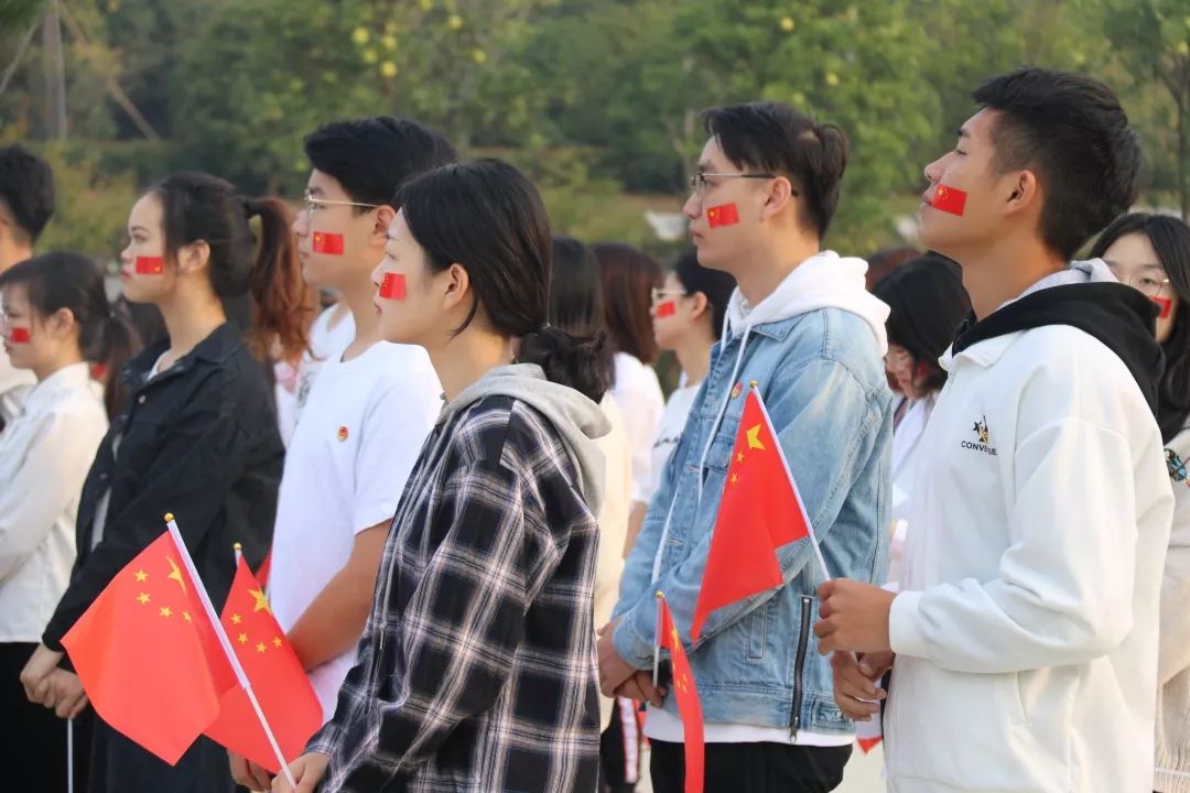 青春工学工科新青年奋斗新时代记国旗下青年说爱国主义教育活动