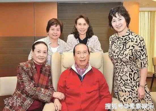 四太梁安琪再赢一局,儿媳妇给赌王添长孙,三太这边慢了太多 作者: 来源:素素娱乐 四太梁安琪再赢一局,儿媳妇给赌王添长孙,三太这边慢了太多 作者: 来源:素素娱乐