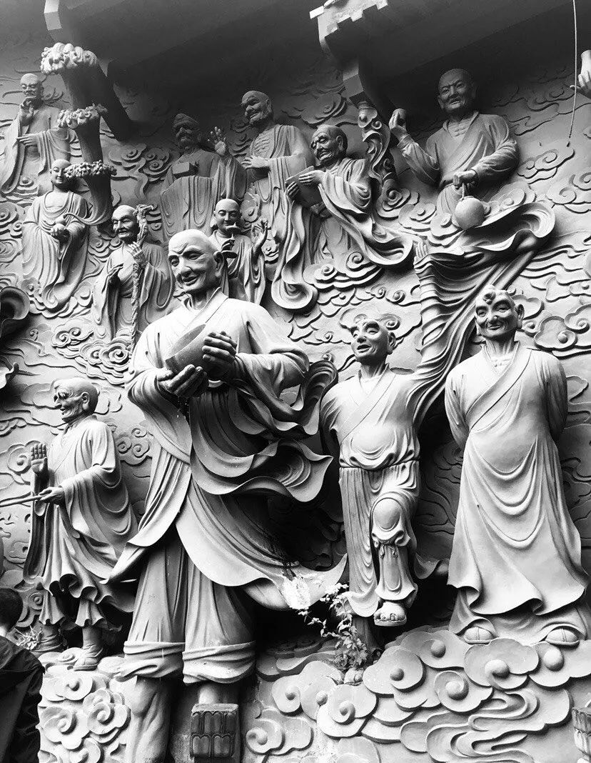 圣水寺传神雕塑极尽的佛像之美