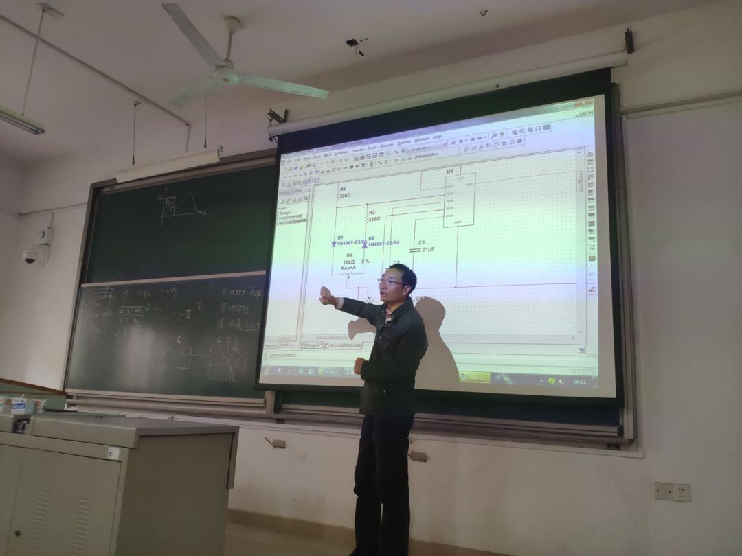 全国大学生电子设计竞赛综合测评题 *集成555定时器 *基本rs触发器 *