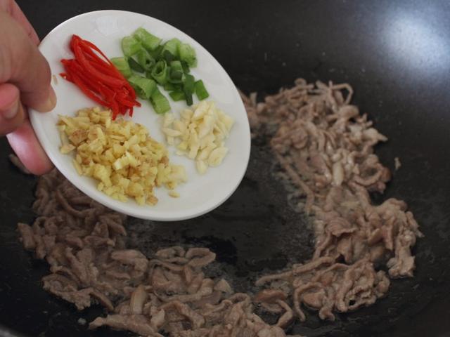 鱼香肉丝调汁怎么调 9941f51230834e45bdb63d8cc08b6b1d.jpeg