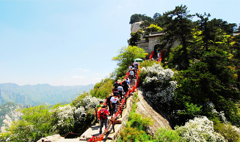 中国著名景区汇总 c124a5f0bb04456f95b37a74657e7368.jpeg