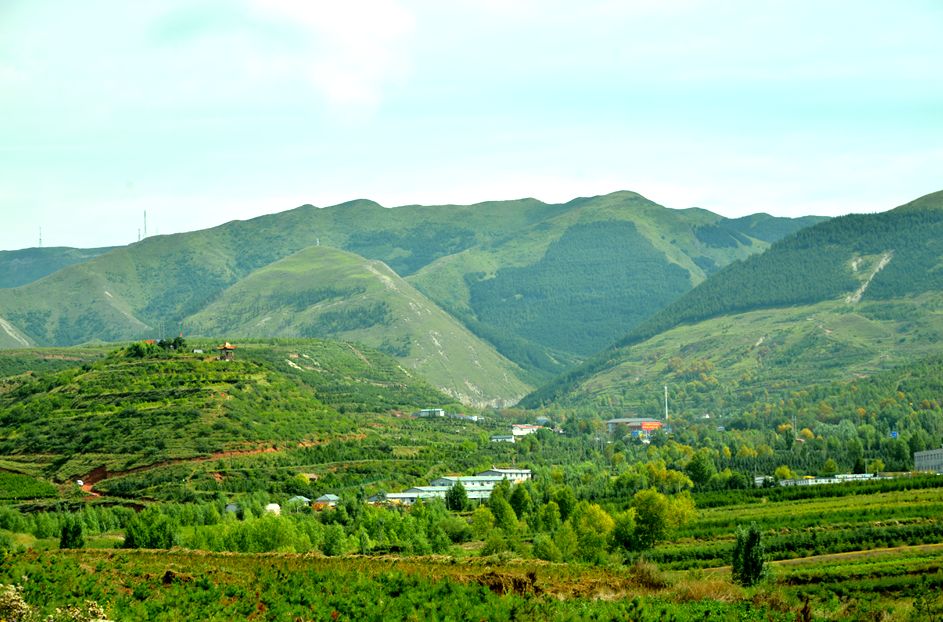 图说丨隆德:青山绿水系乡愁_宁夏