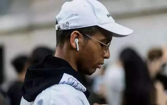 打破AirPods的想象，我们还能收获一个怎样的无线耳机