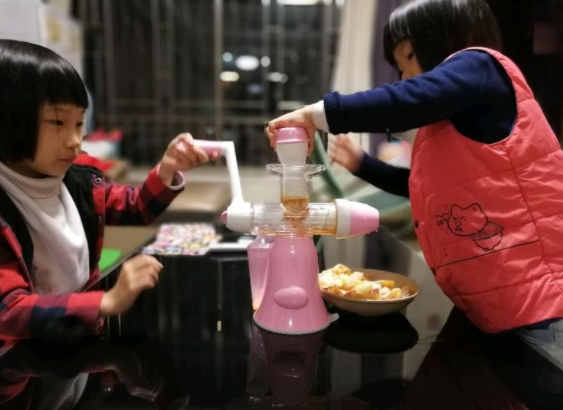 「蓝象宝贝育儿」3种饮料最伤脾胃，已经加入黑名册，儿科医生：别再给孩子喝了