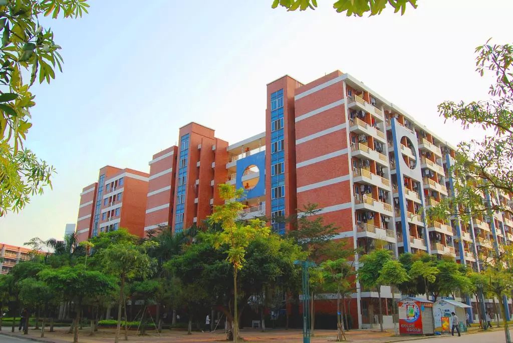 来源:广州校园,素材来源:岭南师范学院官网,湛江市自然资源局官网