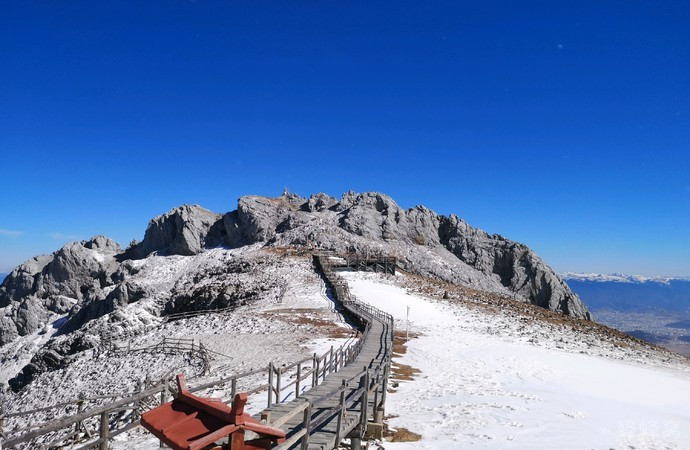 中国旅游景区大全之石卡雪山景区