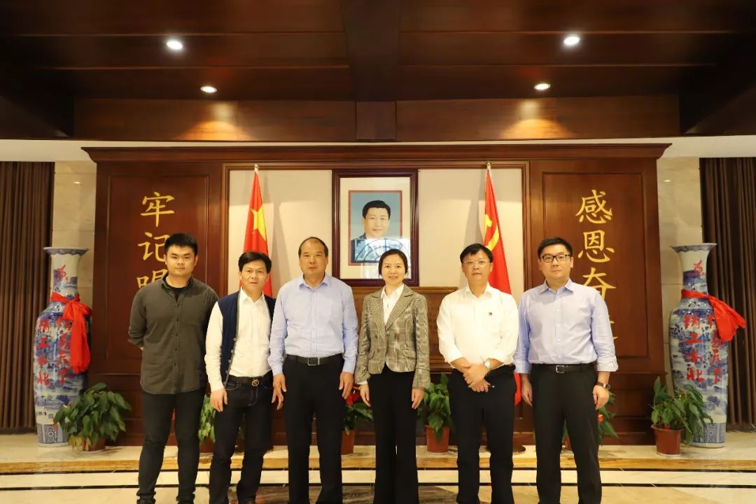 省工商联副主席周华爱一行到水北商会调研指导工作