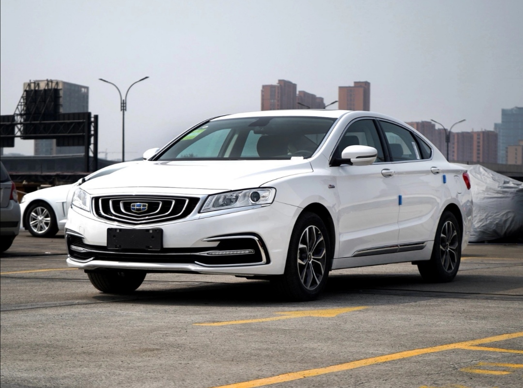 曾经的最美国产车吉利博瑞,为何还没火起来就