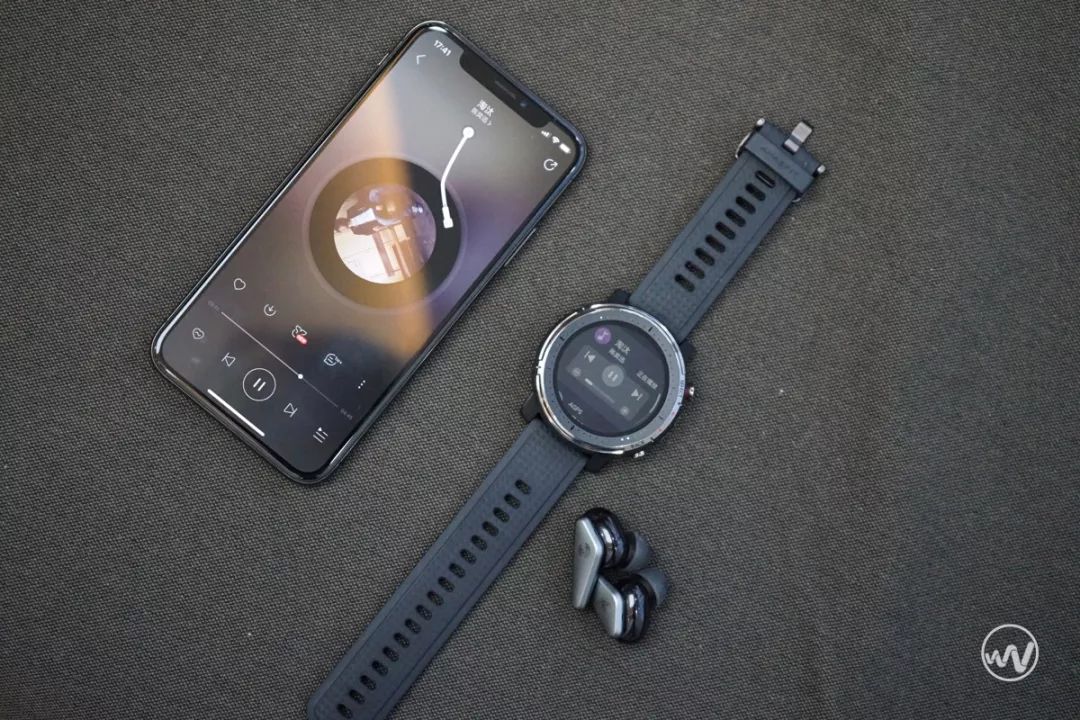 ����Amazfit�����˶��ֱ�3 ����:���˶�������,�����˵ĵ�һ���˶�...