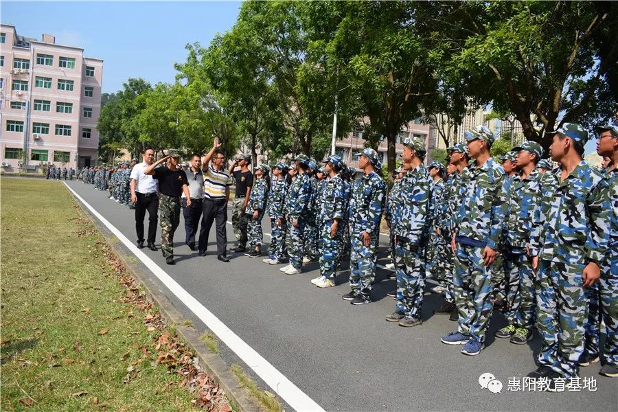 迷彩青春 追梦无悔——惠阳区职业技术学校新生国防教育活动圆满结束!