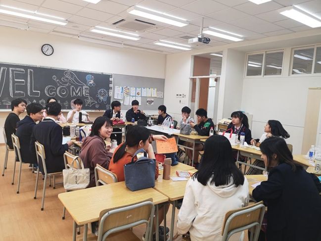 こんにちは日文选修学生与浦东日本人学校交流活动