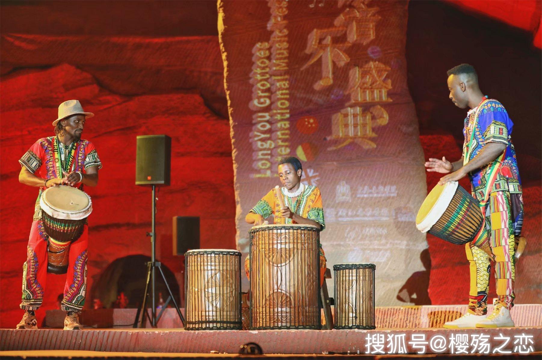 千年|活久见：你有在千年石窟里听过音乐会吗？