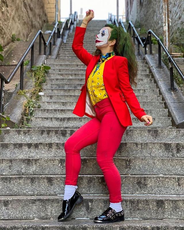 在instagram上,"#jokerstairs(小丑楼梯)"的标签下已经有上千张图片