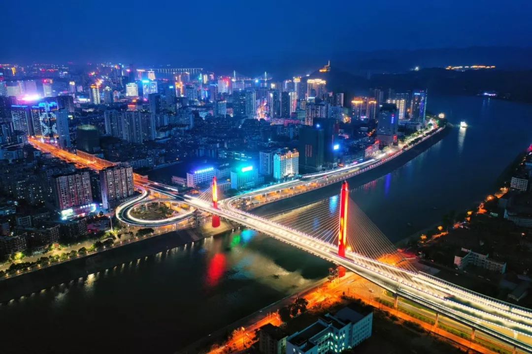 芹菜宝宝么么哒 城市愈夜愈美丽 宜昌的美妙夜景