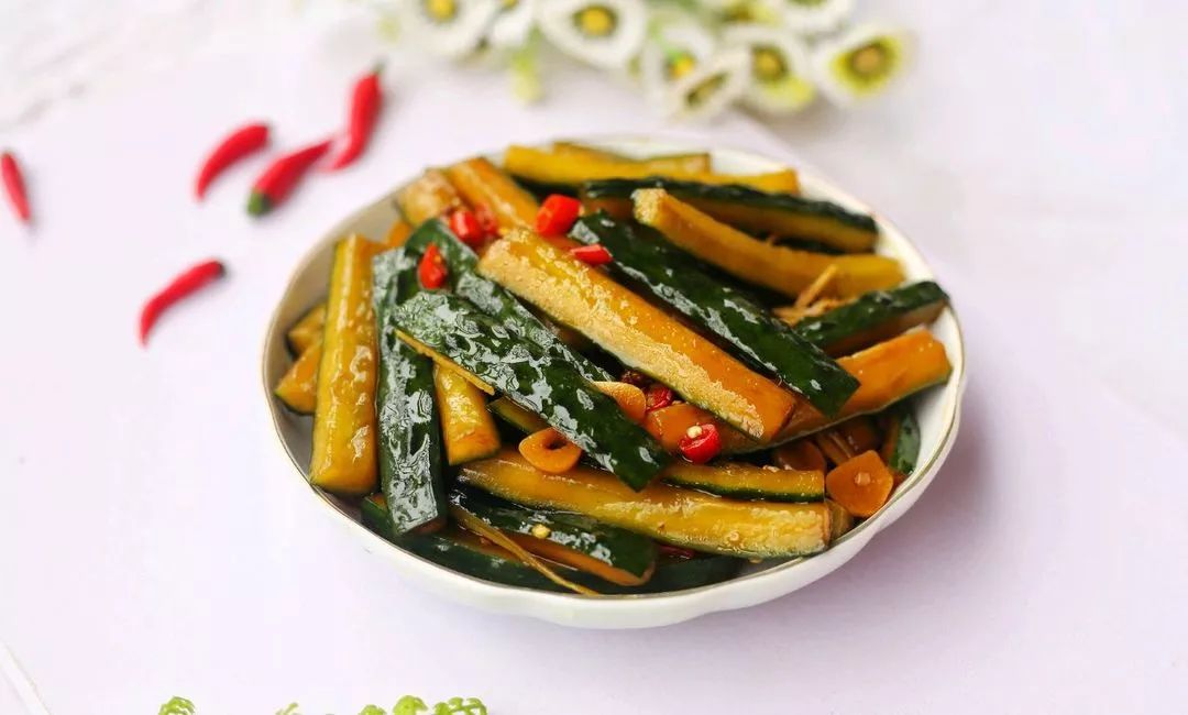 在家怎么腌黄瓜咸菜好吃 ef0ea9f5c56441c4b26e7907b1198206.jpeg