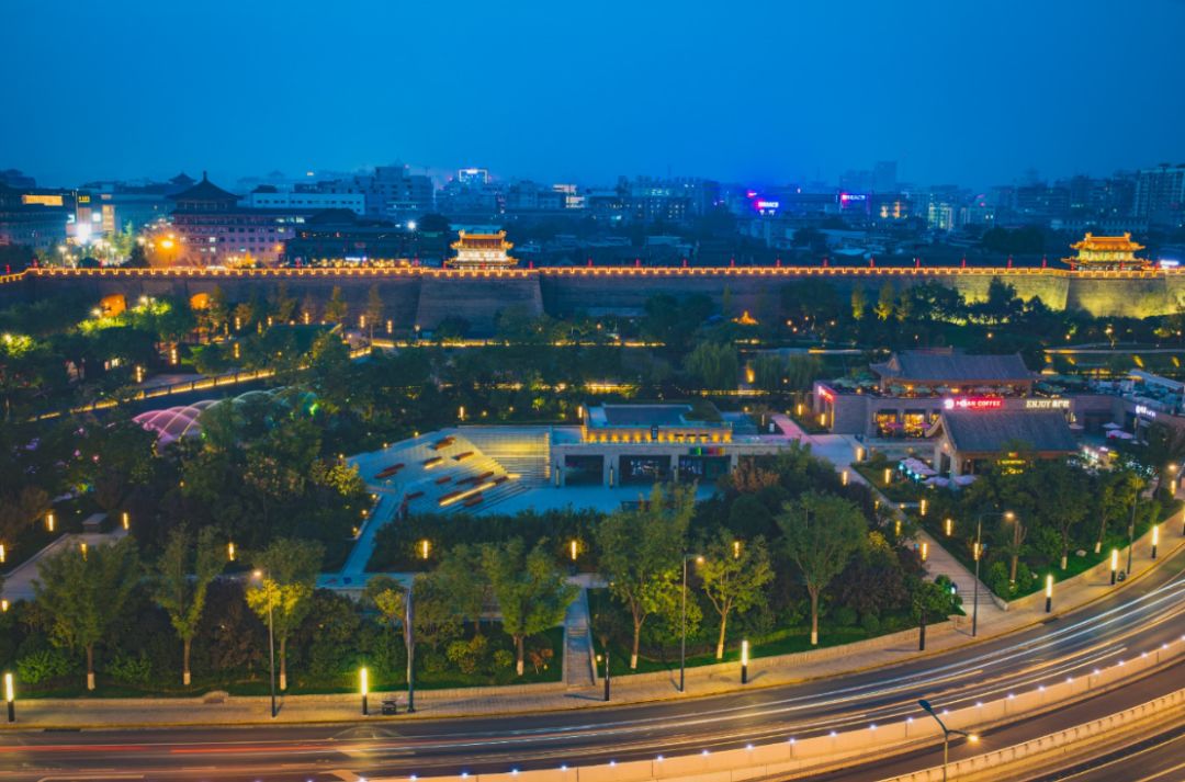 白天黑夜 | 一个城市,不同的美_西安