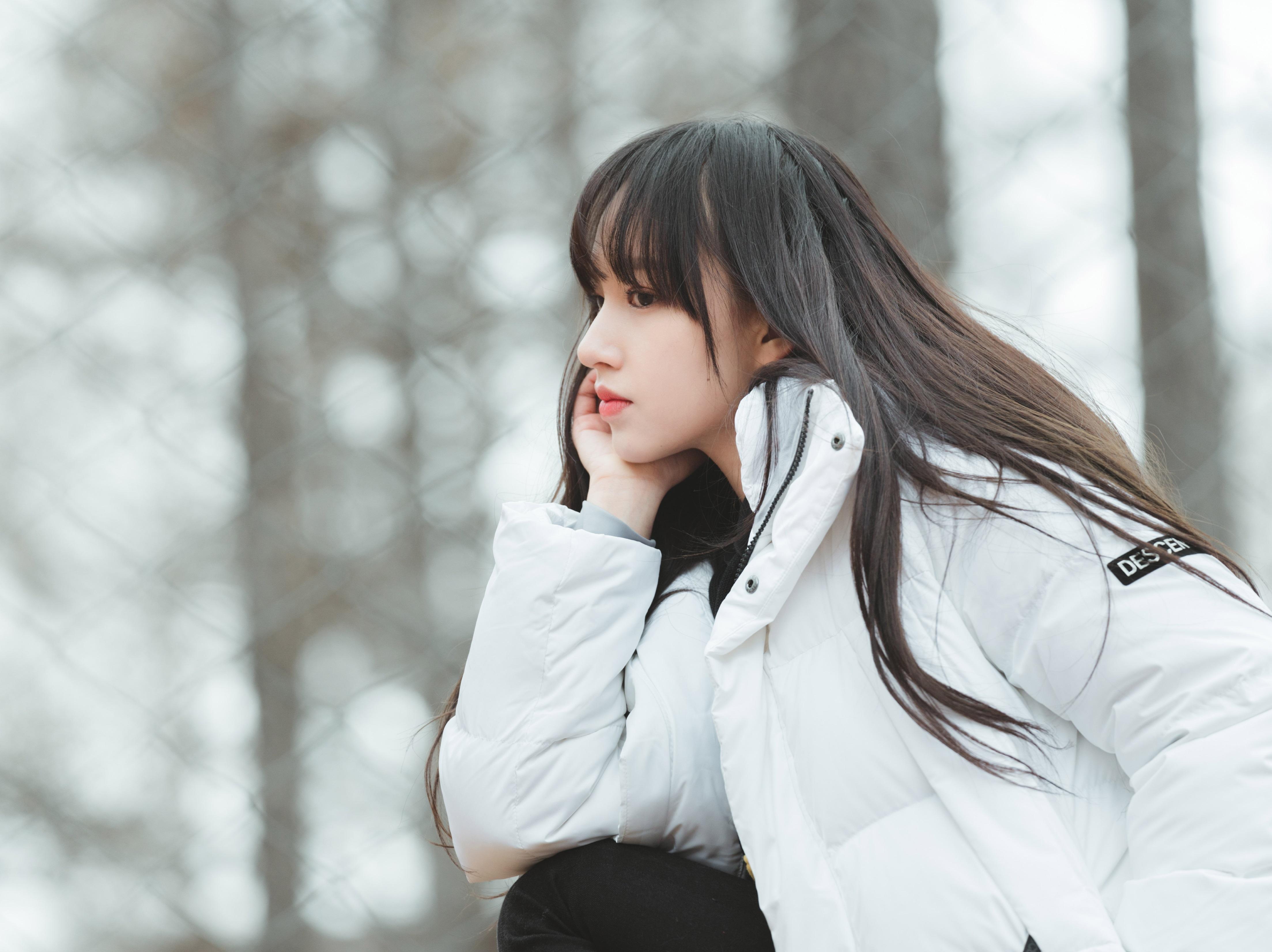 清纯直发怎么穿搭_短发发型女直发