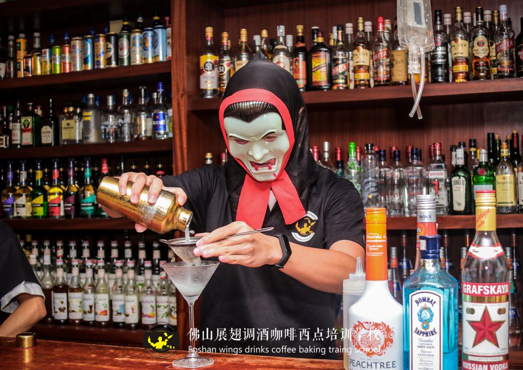 鸡尾酒是不是微醺 14bb96f99ec9435597edc39c34ae3d3d.jpeg
