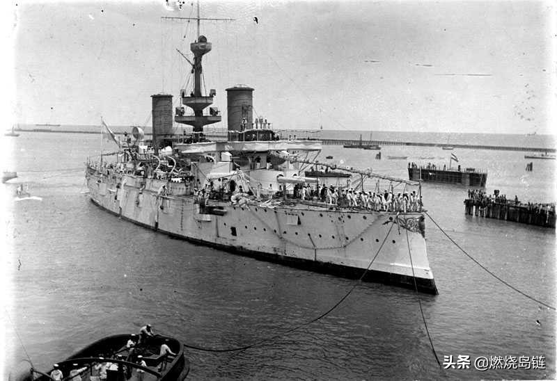 1/ 12 加里波第级装甲巡洋舰是一级由意大利建造的优秀装甲巡洋舰.