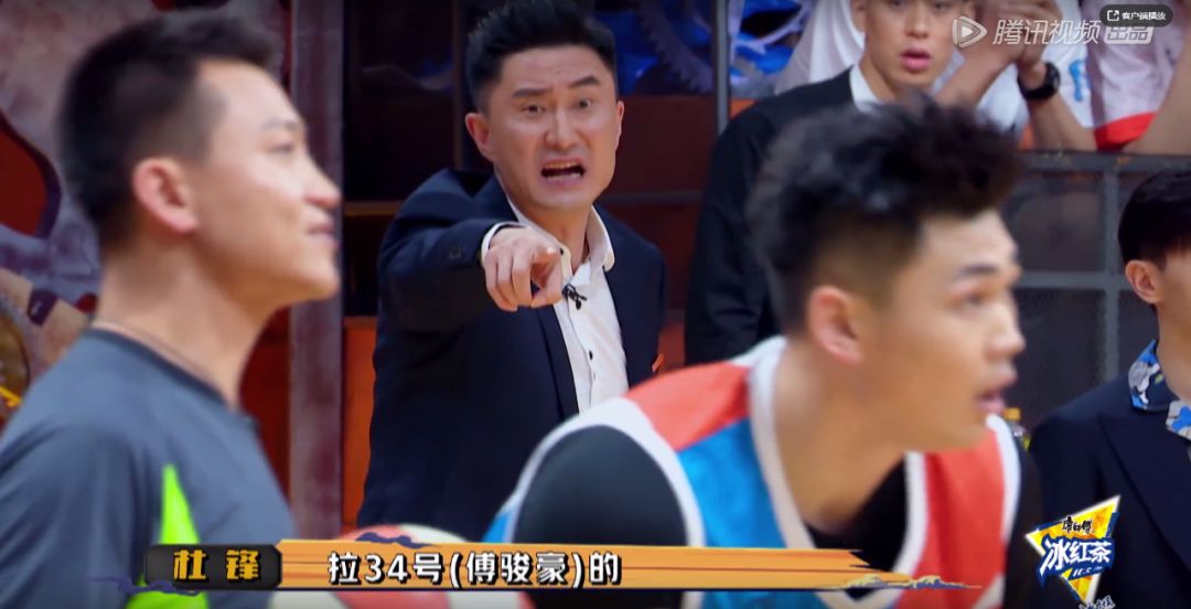 是因为杜锋知道对大傅知根知底,他罚球命中率低,而赖益烨则是个射手