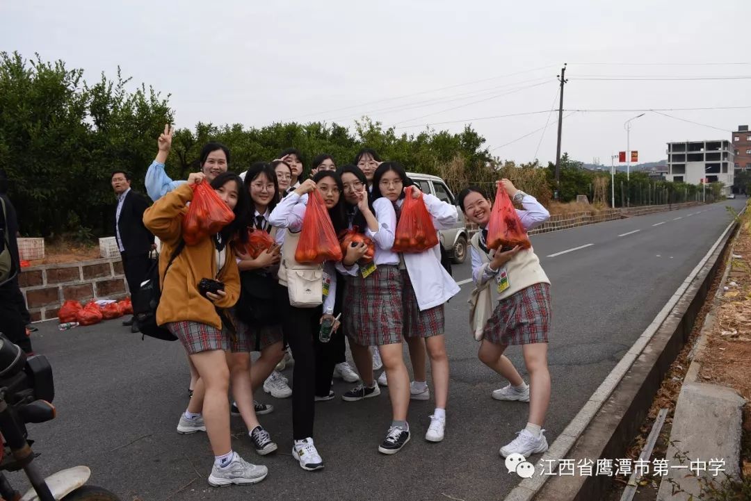 韩国顺天市福星高中师生到鹰潭一中访问交流