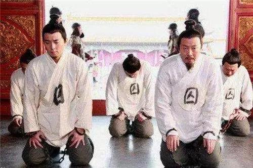 明朝|朱元璋规定：贪污60两银子以上斩首，明朝60两相当于现在多少钱？