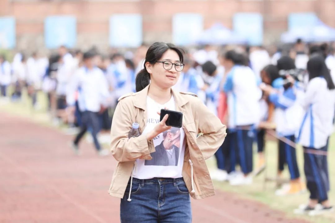 青春十月奋斗不止-晋江华侨职校第二十二届田