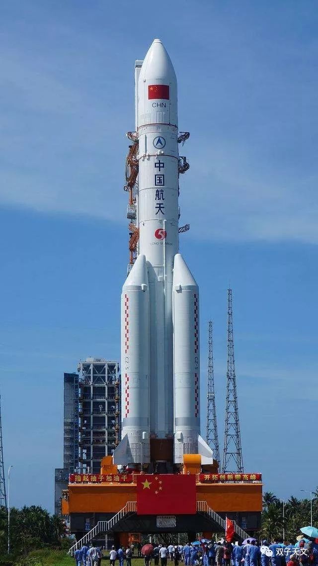 长征5号火箭运抵海南文昌