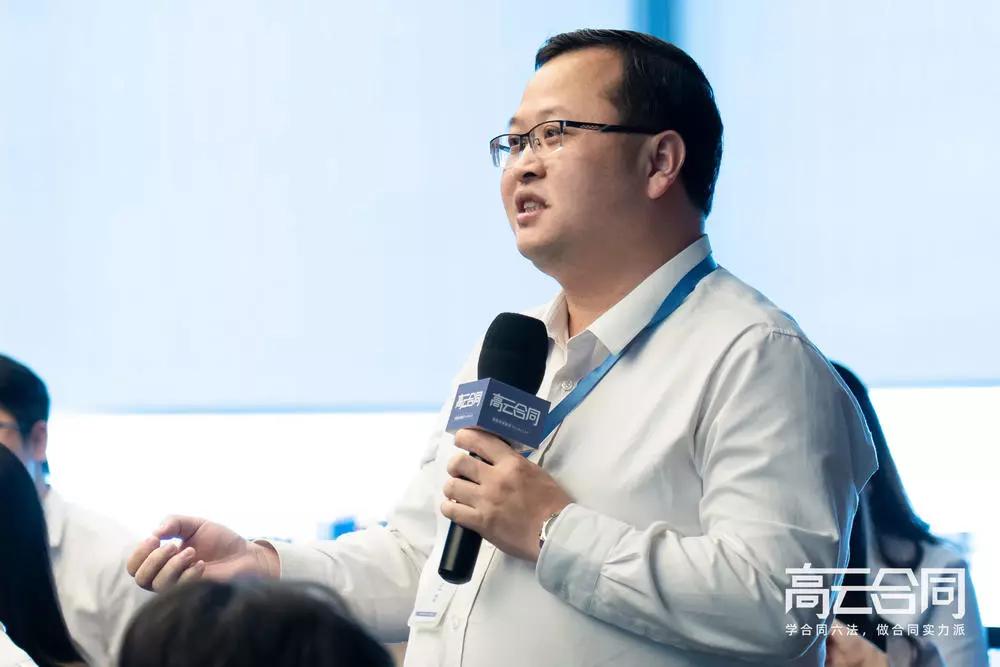 看美剧,打扑克,演小品!别笑,我们是来谈判的!