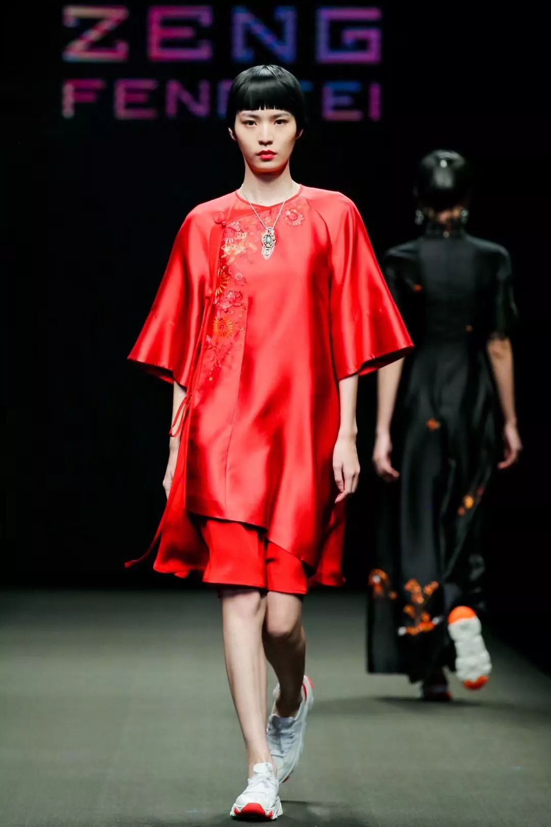 中国国际时装周2020春夏系列 微力量学员引领时尚