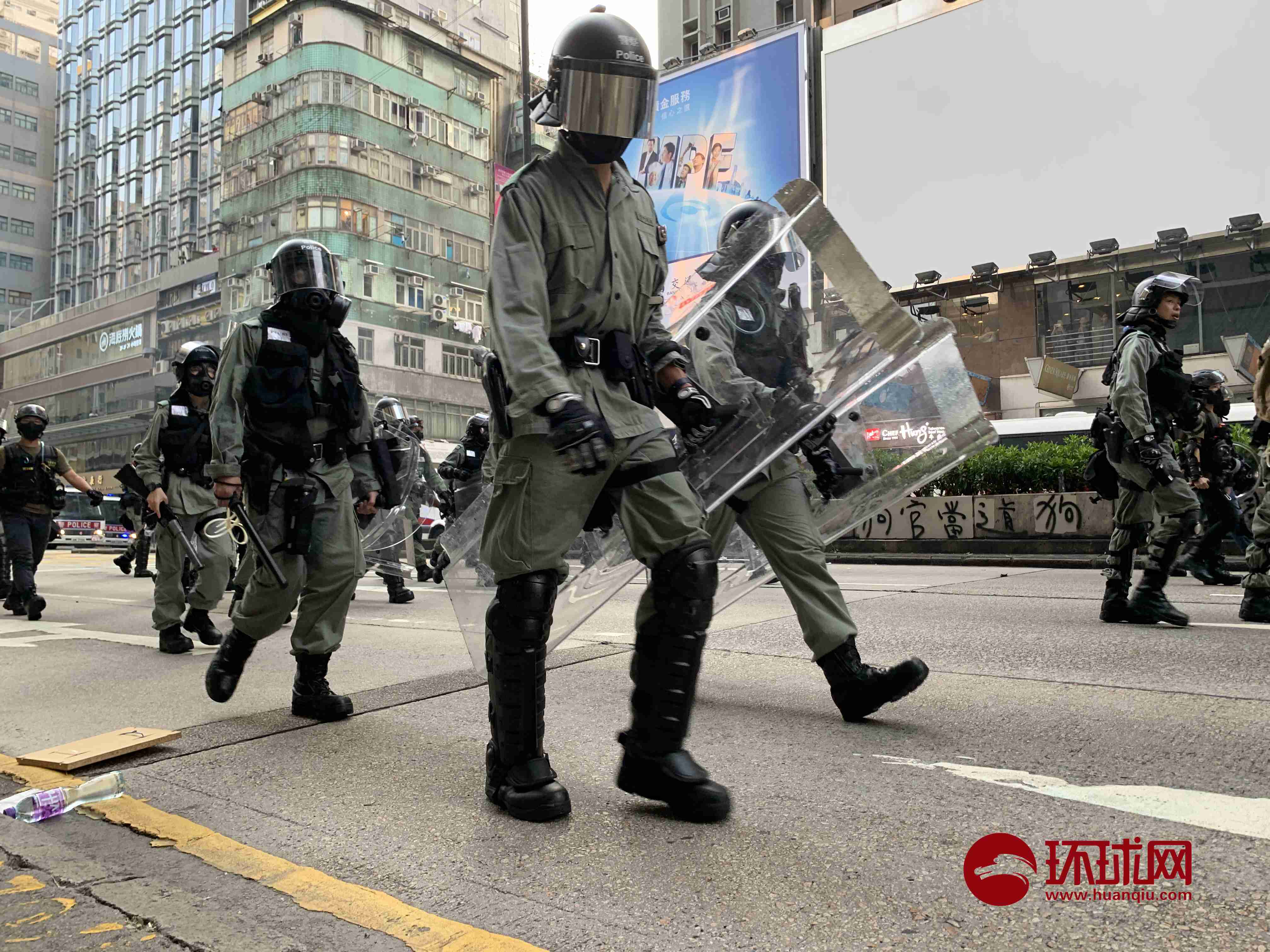 港警消息人士:香港警队计划返聘退休警察,数量或超千人