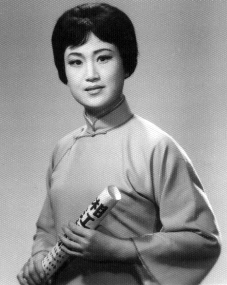 《忠魂曲》中饰杨开慧
