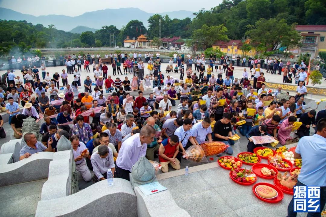 广东揭西河婆蔡氏千人祭祖现场过路塘的绵基公始祖