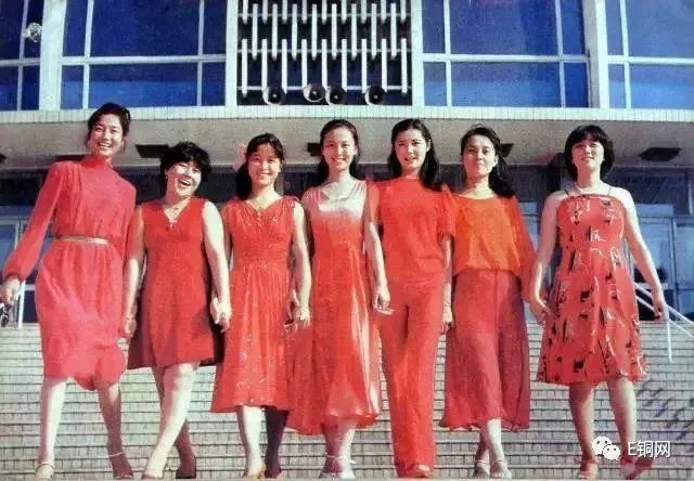 70年来中国女性服饰变迁史_年代