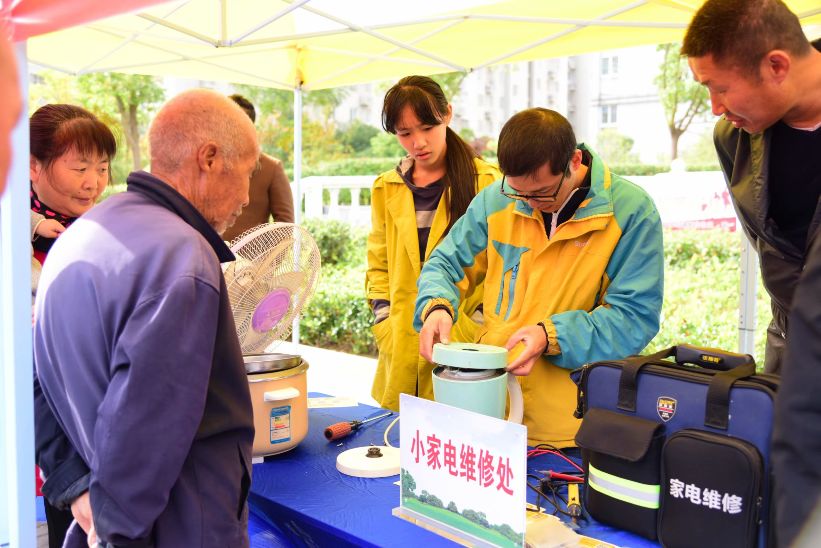 便民服务进小区系列 |"四美盐渎,服务暖心"活动正式启动