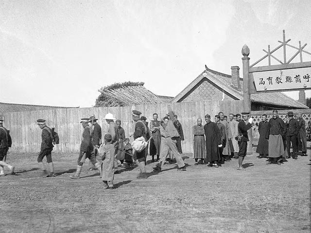 黑龙江呼兰1932年，彼时的县城乡村